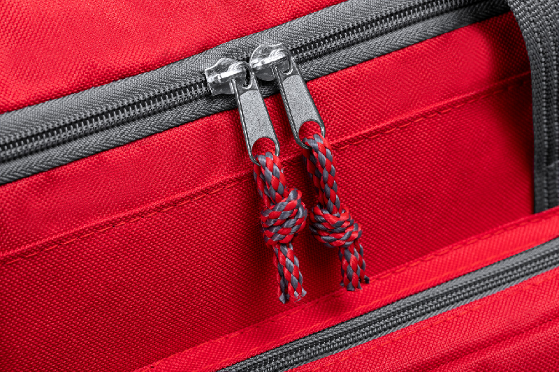 Sac de sport - polyester 600D - plusieurs compartiments zippés - bandoulière réglable - couleur rouge_2