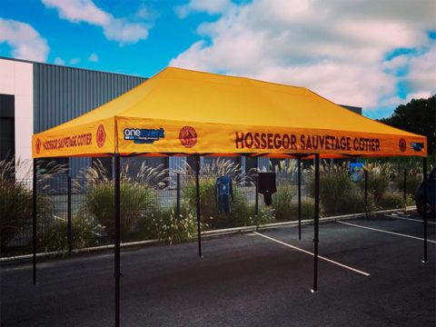 Abris médicaux mobiles - One Event - Tente de secours - Dimensions 4 x 8 m - Montage rapide - 100% personnalisable_2