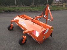 Balayeuse routière tractée Medium - 1m60 et 2m00 - Adaptable 3 points - Pour tracteur agricole_2
