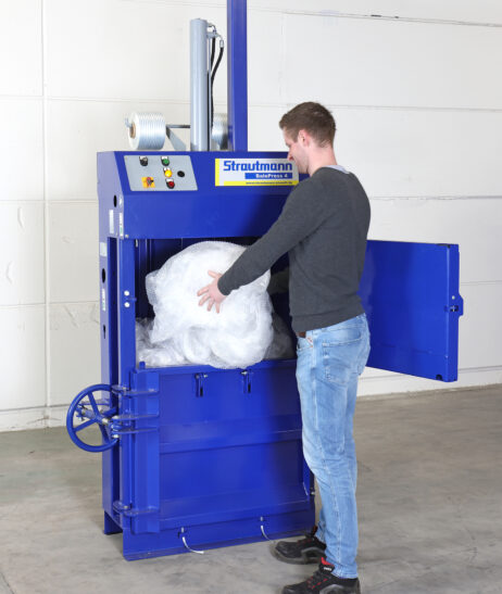 Presse à balles BalePress 4 - Réduction de volume jusqu'à 90% pour cartons et plastiques - Compacteur dédié aux entrepôts et lieux de travail_2