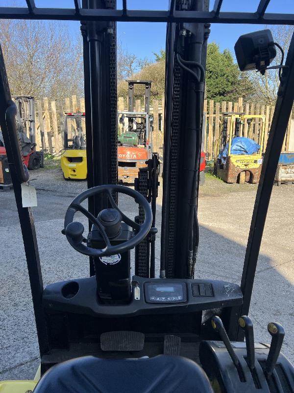 Chariot frontal electrique yale erp20atfswb_2