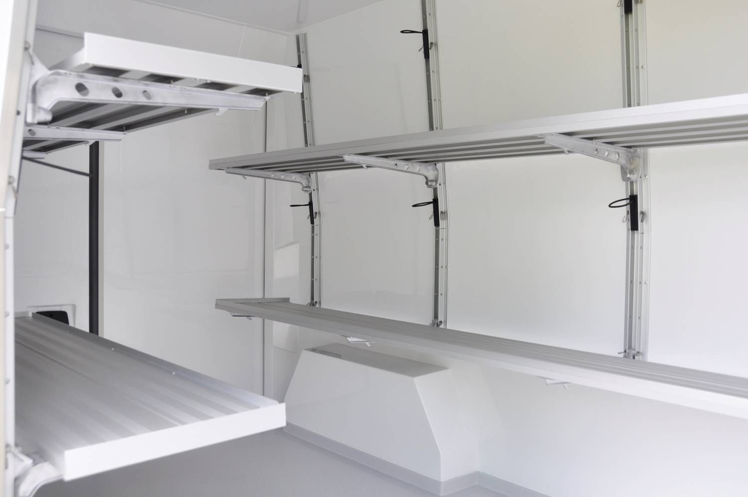 Véhicule frigorifique Cellule intégrée IsoCity –  Volkswagen Crafter - Froid positif ou négatif_2