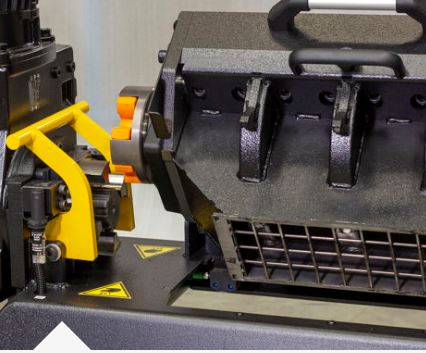 Broyeur  plastique industriel  avec couteaux réversibles pour broyage des carottes ou pièces très dures - OneCUT PRO_2
