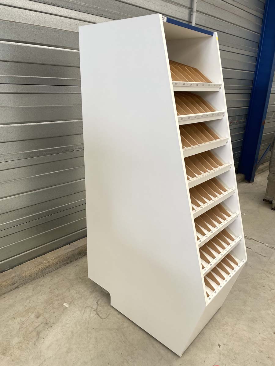 Meuble dynamique blanc d'occasion pour laboratoire - sur roulette avec casier-tiroir arrière - P21091201_2