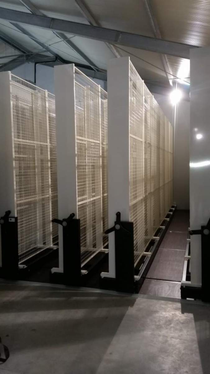 Grilles à tableaux fixes et mobiles - différentes mailles, couleurs et hauteurs - Fabrication en Vaucluse_2