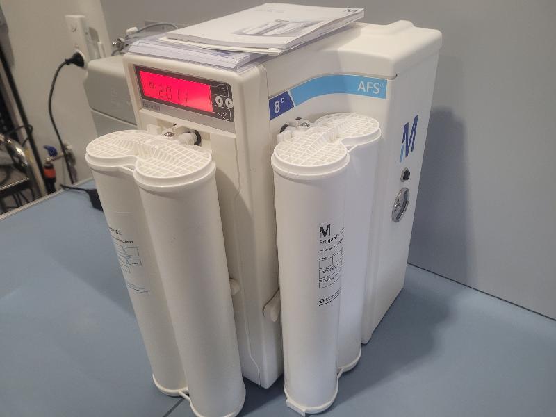 Système de purification d'eau Millipore AFS Essential 8D - ZAFS08DWW_2