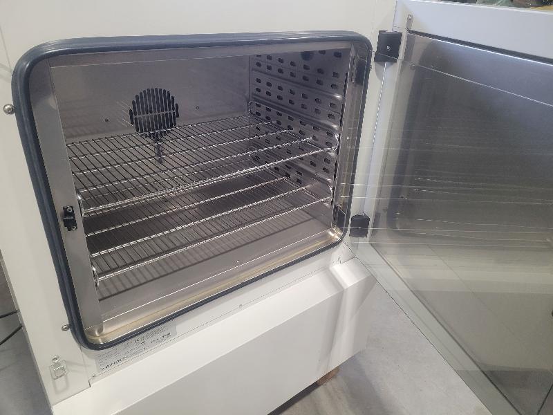 Incubateur / étuve réfrigéré BINDER KB-115 avec convection forcée 100°C_2
