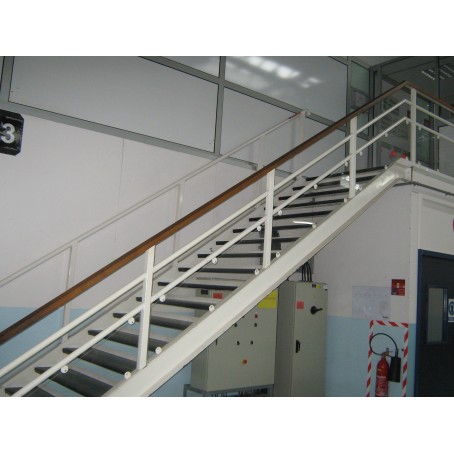 Escalier industriel métallique standard ou sur-mesure, pour un accès direct à votre plateforme ou mezzanine_2