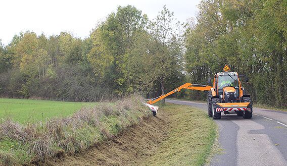 Épareuse Noremat adaptée aux besoins des mairies et communautés de communes