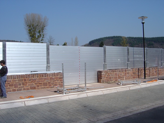 Dispositif anti-inondation démontable non mobile - Flo-Dem 100L - digue démontable en aluminium - protection jusqu'à 1.8m_2