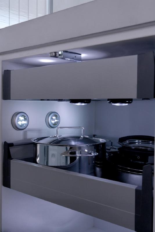 Éclairage à piles DOT IT - Spot LED intégré blanc froid - LEDVANCE - Nomade et économique_2