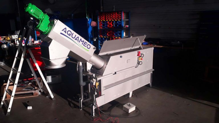 Tamis élévateur - Tamiseurs et cribles à déchets - Aquameo - Débit de 5 à 350 m3/h - Versions avec ou sans compacteur_2