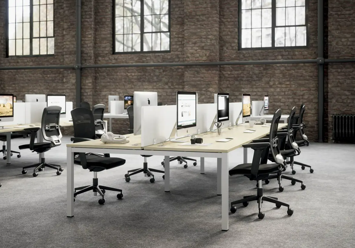 Bureau open space moderne et collaboratif pour équipes dynamiques_2