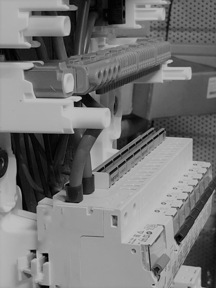 Pieuvre électrique en kit personnalisé et évolutif - SOCIETE NOUVELLE PREFA ELEC_2