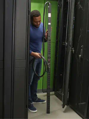 APC APDU9959EU3 unité de distribution d'énergie 24 sortie(s) CA 0U Noir_2