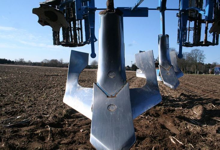 Kristall 9 - cultivateur agricole - largeur de travail 300 à 600 cm - socs TriMix et DuoMix pour déchaumage intensif_2