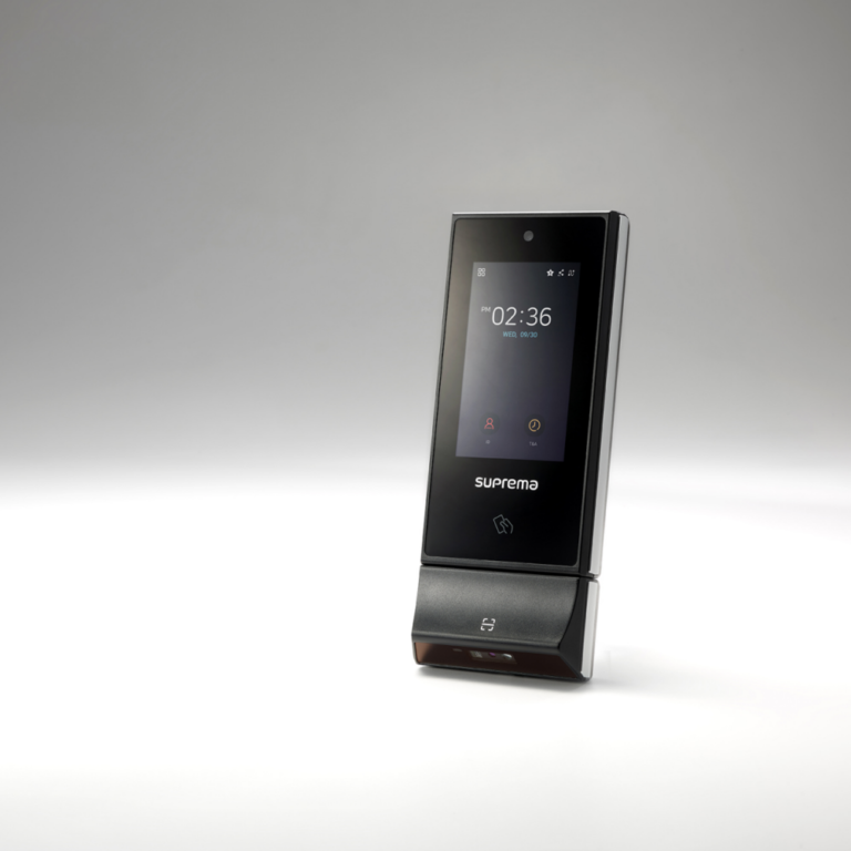 Lecteur de badge RFID et QR Codes avec détection du visage - ZX-150 X2/QRC - IP65, 500.000 utilisateurs, compatibilité BiomAccess3_2