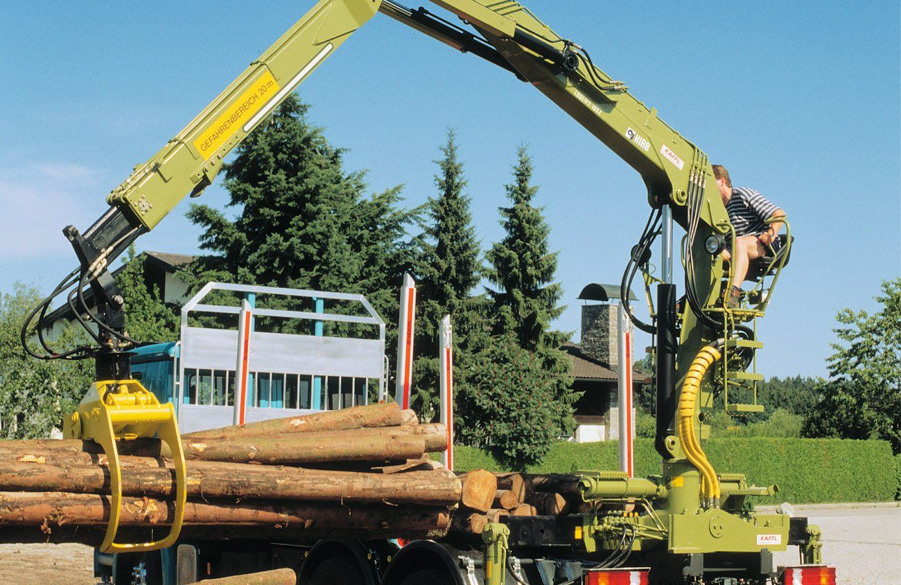 Loglift 105z grues forestières - hiab - d'une portée des extensions hydrauliques de 7,75 m et 8,98 m_2