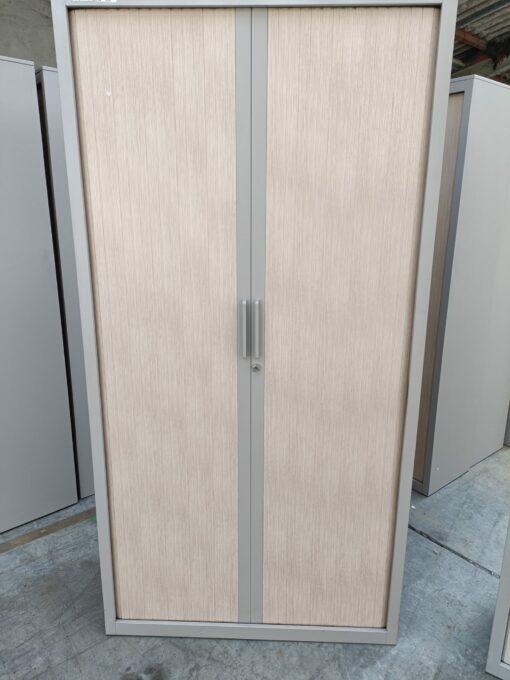 Armoire haute métallique Steelcase d'occasion - 4 étagères réglables - 43x100x198 cm - rideaux coulissants_2