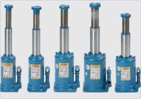 Crics bouteille type 2 - AC Hydraulic - capacité 12 à 30 t - avec rehausse sur colonne et plaque de fond arrondie_2