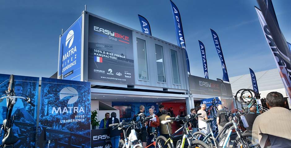 Container Road Show - container aménagé mobile pour tournées promotionnelles et démonstrations_2