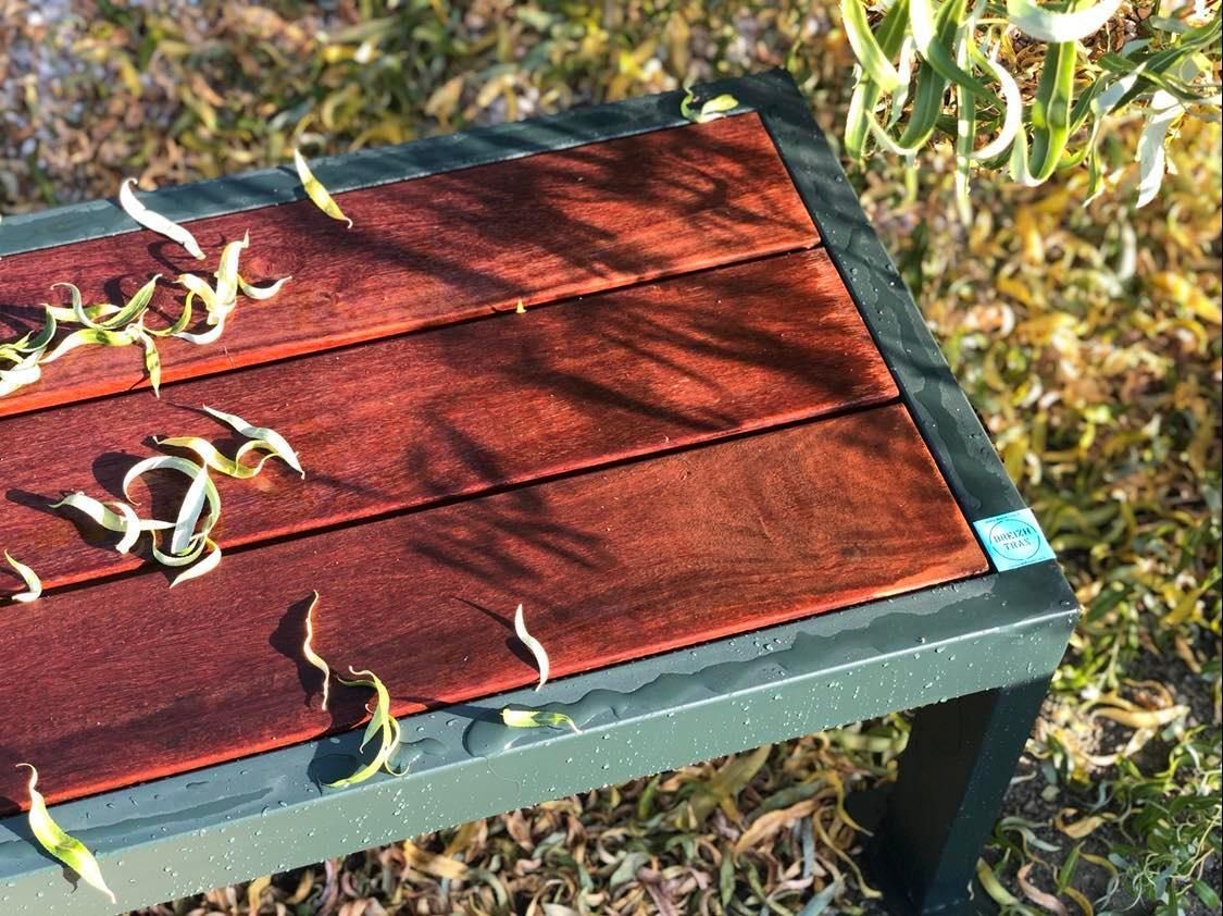 Banc haute qualité en acier inoxydable et bois exotique - 2m standard - Référence MUB14_2