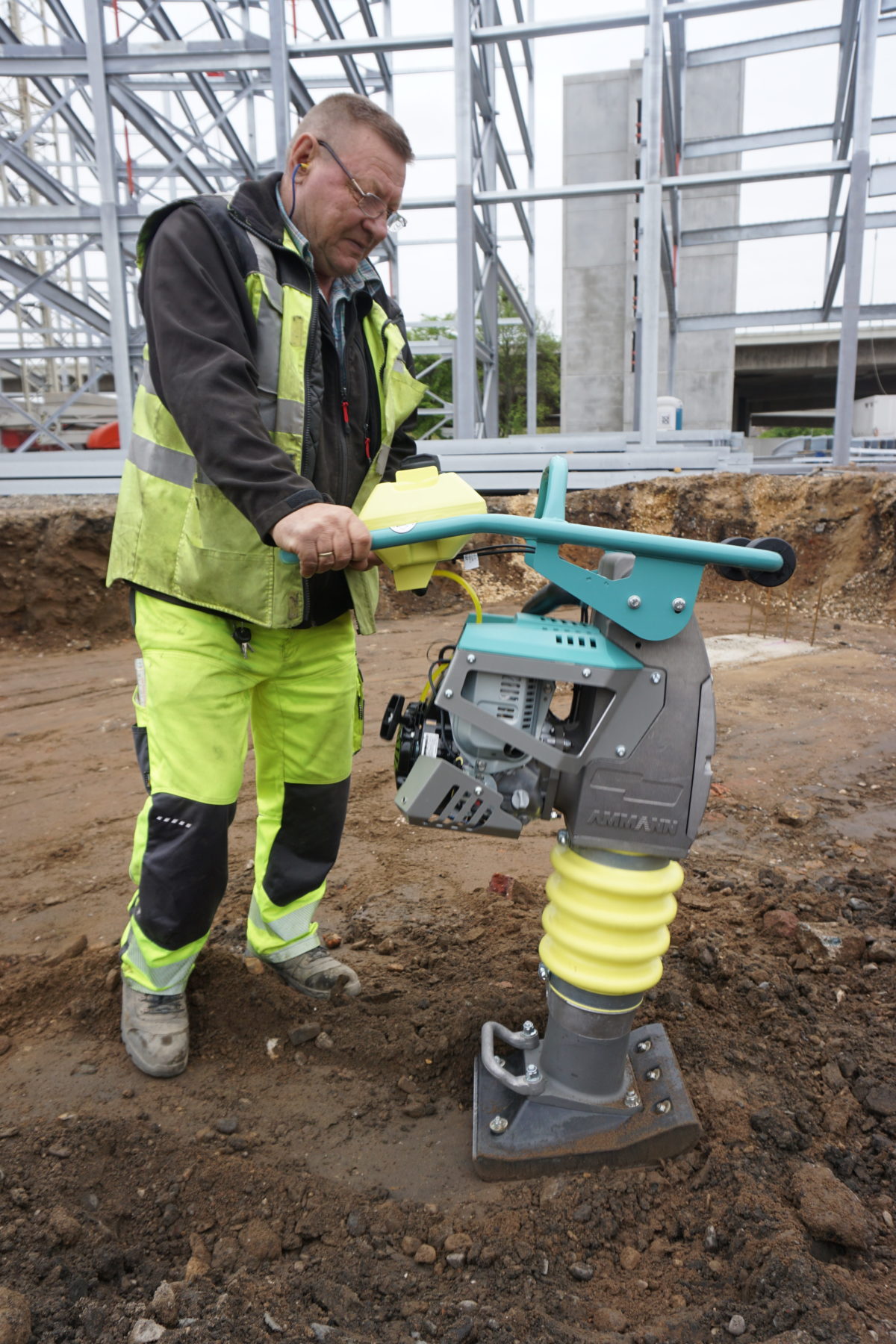 Pilonneuses ammann atr 60 c 62 kg_2