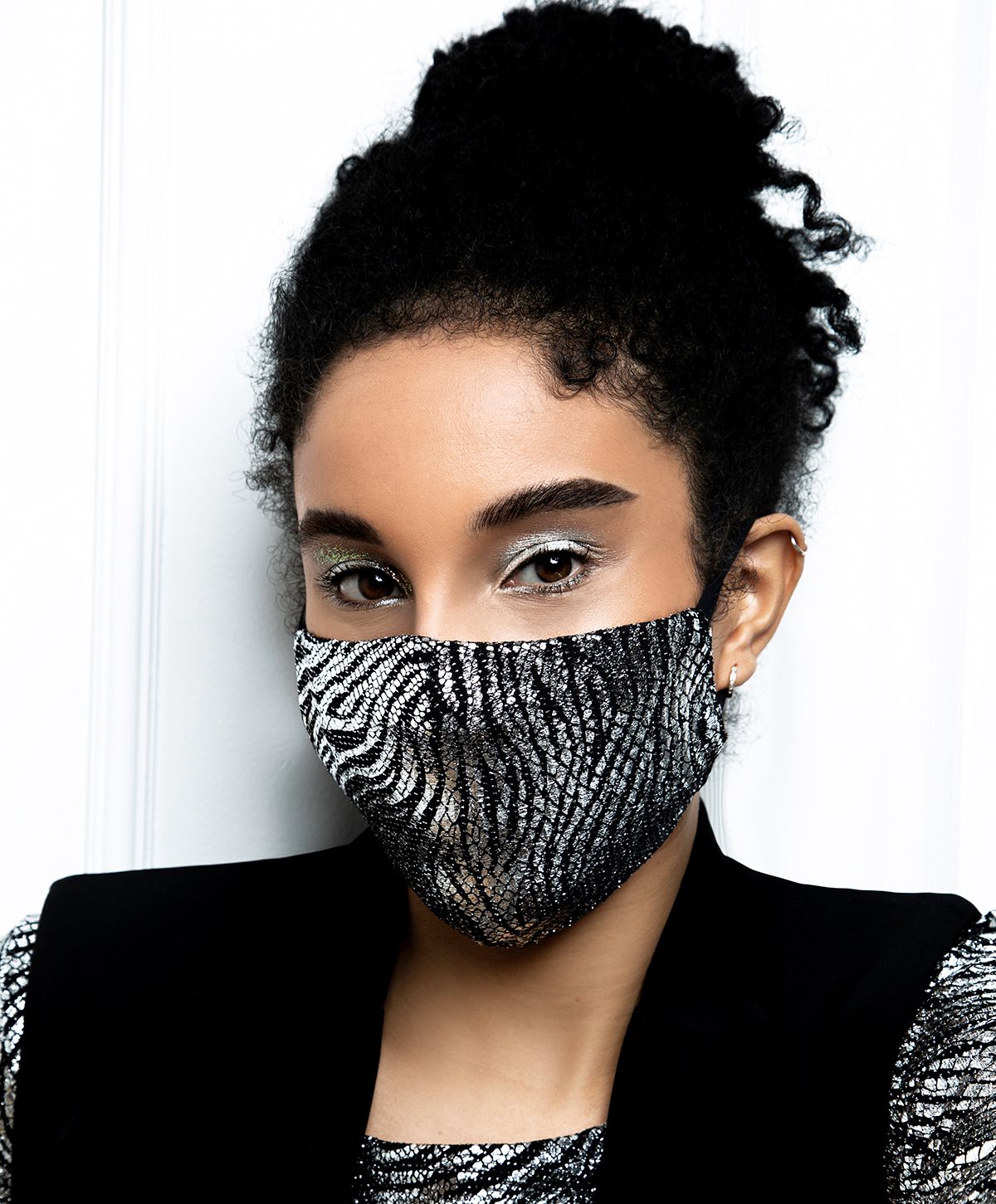 Masque barrière grand public Bling Bling Silver - motifs métallisés zèbre/serpent - made in France - lavable 30 fois_2