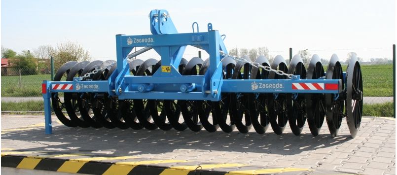 Rouleau agricole - Zagroda - Tasse avant en portée fixe avec Fonte Campbell Ø 700 mm_2