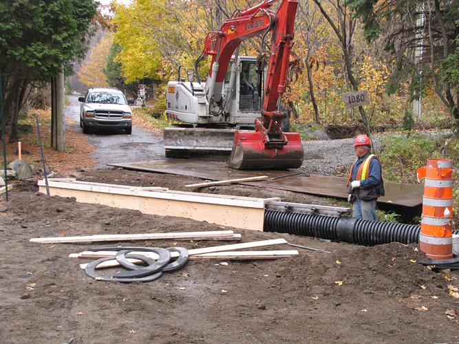 Puisard linéaire Soleno - Grille horizontale continue - Résistance autoroutière en acier inoxydable/PEHD_2