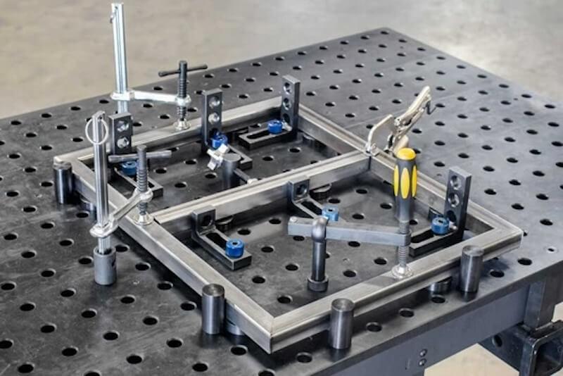 Table de soudage Rhino 1200x750mm Ø16mm + Kit 66 Accessoires_2