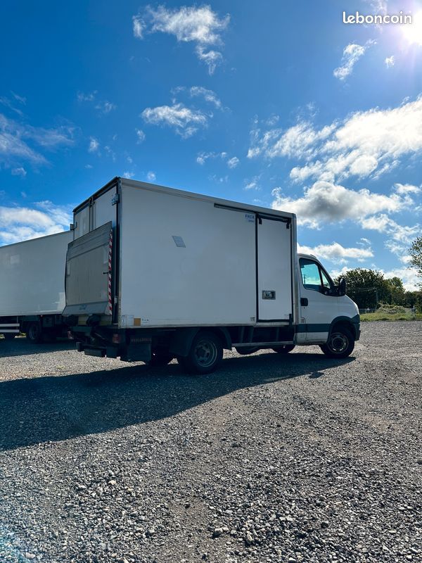 Véhicule frigorifique Iveco Daily 35S13 - 361FR176_2