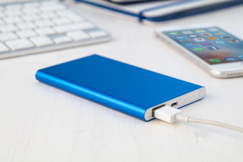 Power bank en aluminium - 4000 mAh avec câble micro USB inclus - Couleur bleue_2