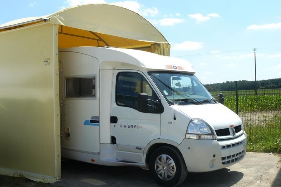 Abri camping car semi-fermé integral / structure en acier / toiture arrondie en plastique / 3.8 x 3.22 m_2