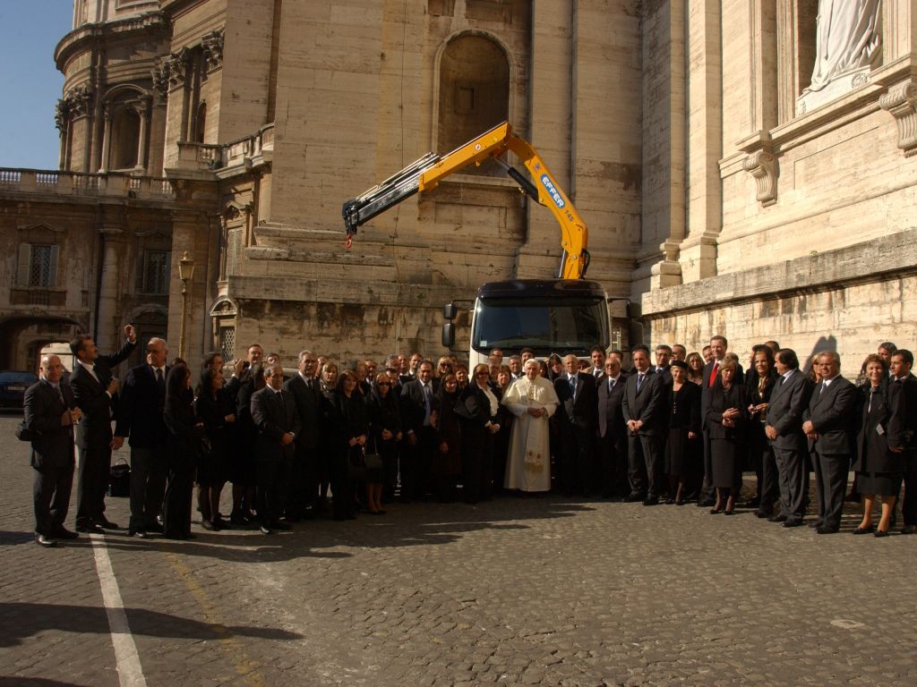 Grue auxiliaire light 145 - effer - pression 350 bar - capacité de levage 2 à 0 txm_2