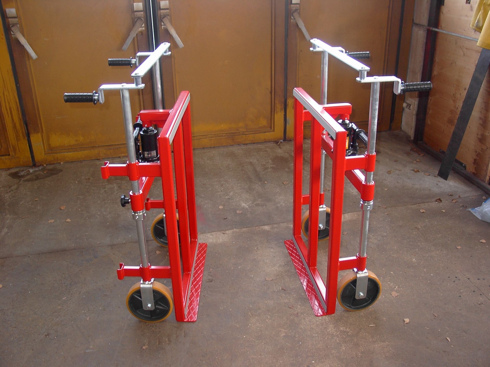 Transporteurs hydrauliques - maniement facile - charge jusqu'à plus de 5 tonnes_2