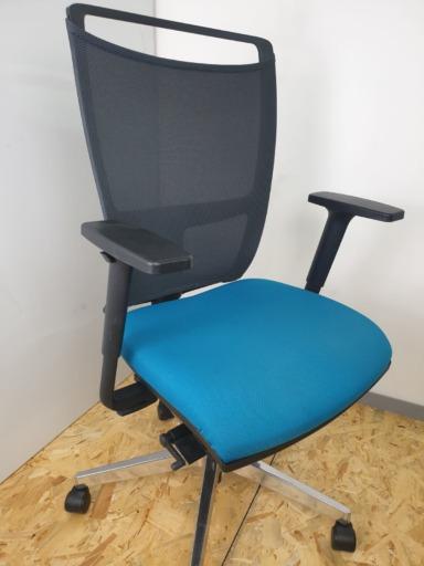 Fauteuil ergonomique Majencia For All d'occasion - mécanisme synchrone, réglages multiples, tissu bleu, dossier résille noire_2