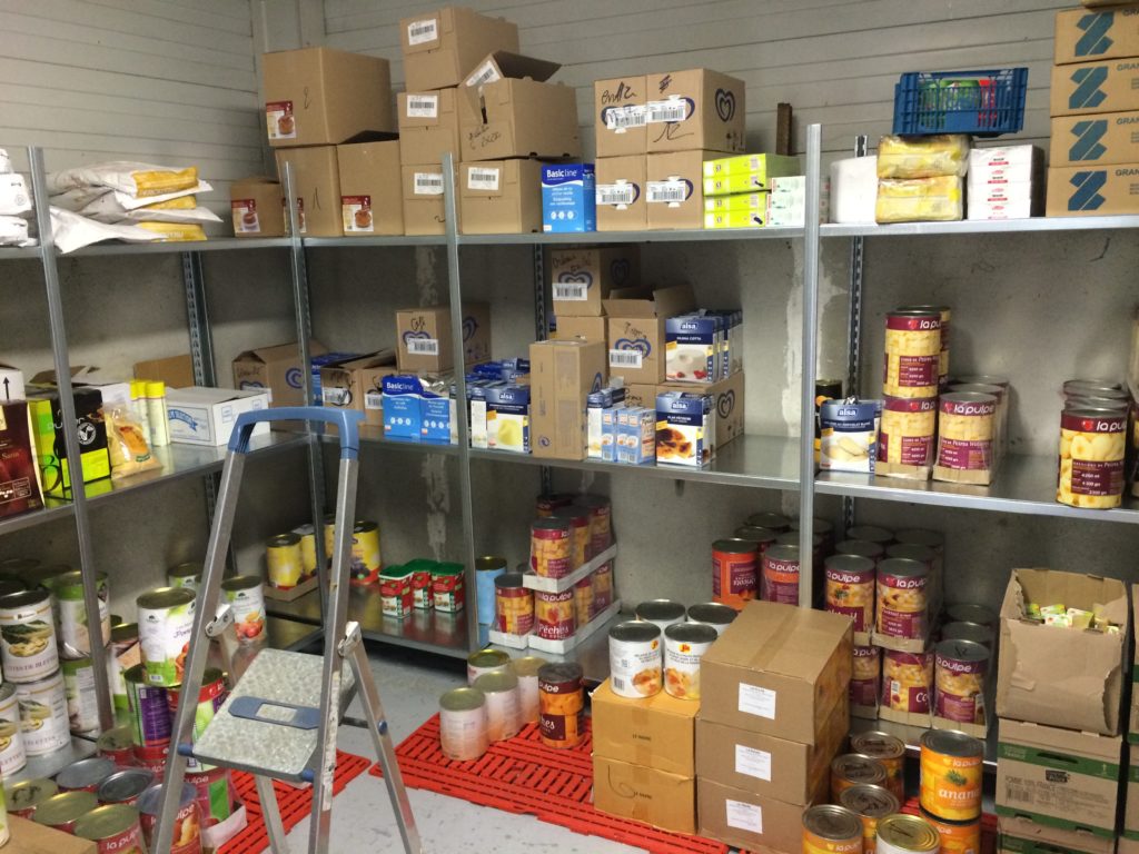 Rayonnage magasin modulaire, esthétique parfait pour l'aménagement et le rangement commercial dédié aux surfaces entre 100m2 et 10000m2_2