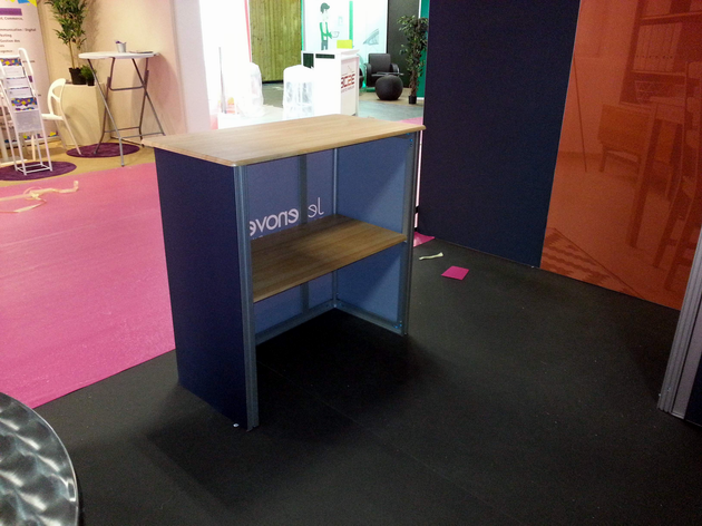 Stand modulaire pour surface de 9 à 36m2, avec cadre aluminium et tissu tendu_2