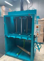 Presse à balles MAXIPAC - 24 tonnes - Balles jusqu'à 300 kg - Dimensions 1620x1210x3120 mm_2