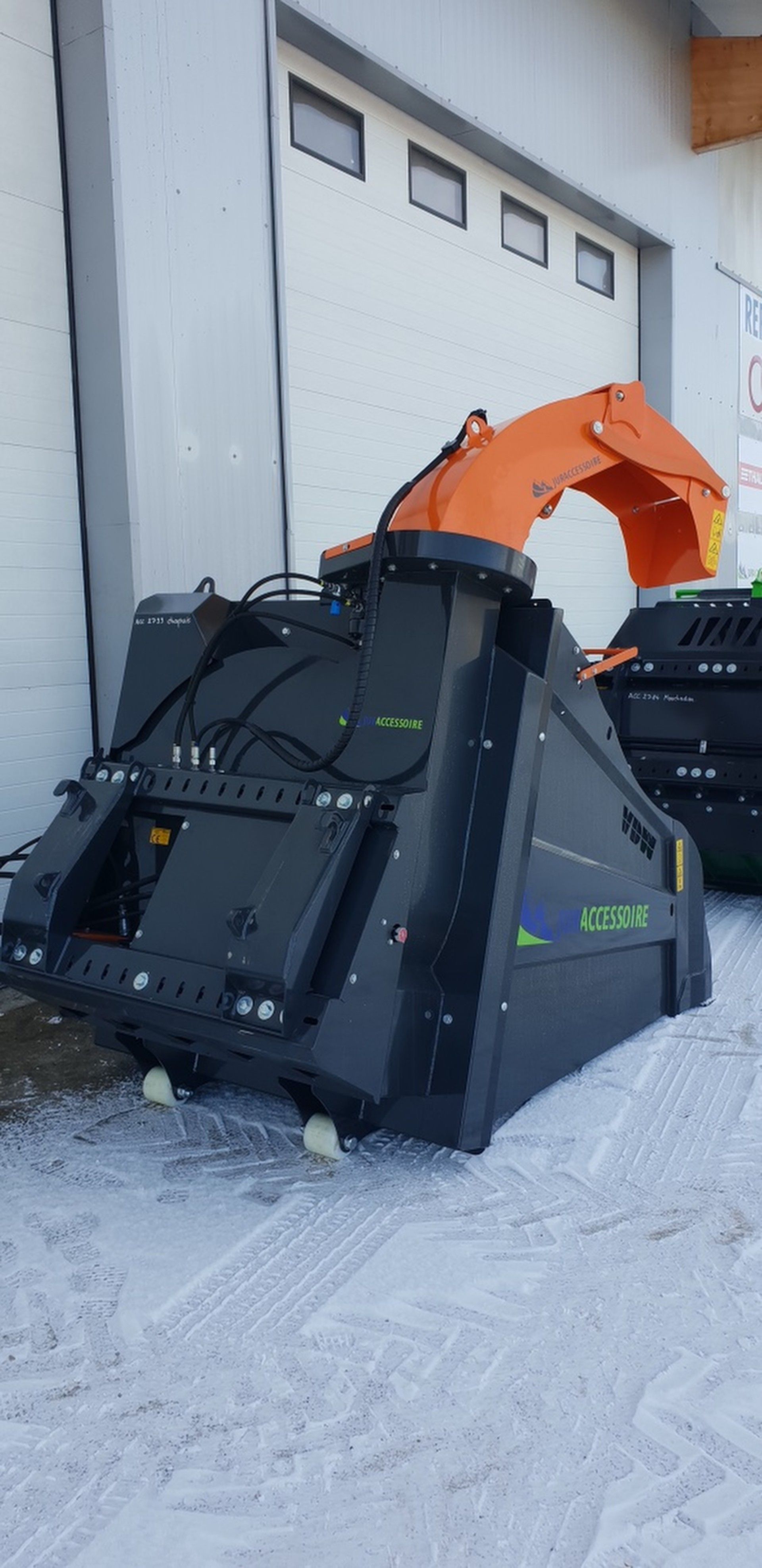 Minipailleuse goulotte tournante - Pailleuse agricole Juraccessoire pour valet de ferme 2000 kg / 40 cv ou plus_2