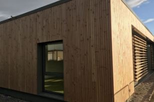 Garderie périscolaire et salle de motricité modulaire sur mesure - Architecture bois et métal - 104 m²_2