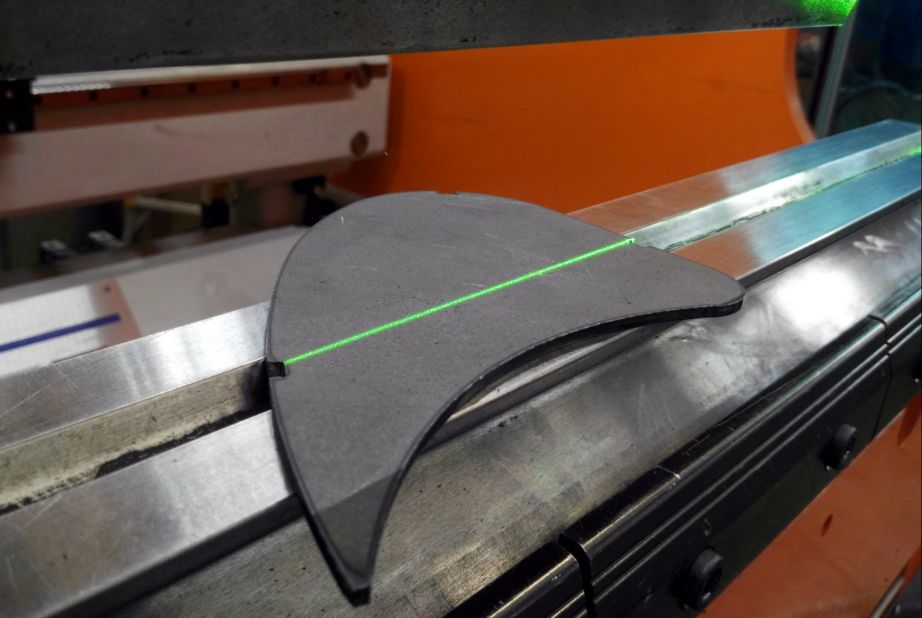 Laser tracker - 600m - Rolleri - Fixation presse plieuse et précision millimétrique_2