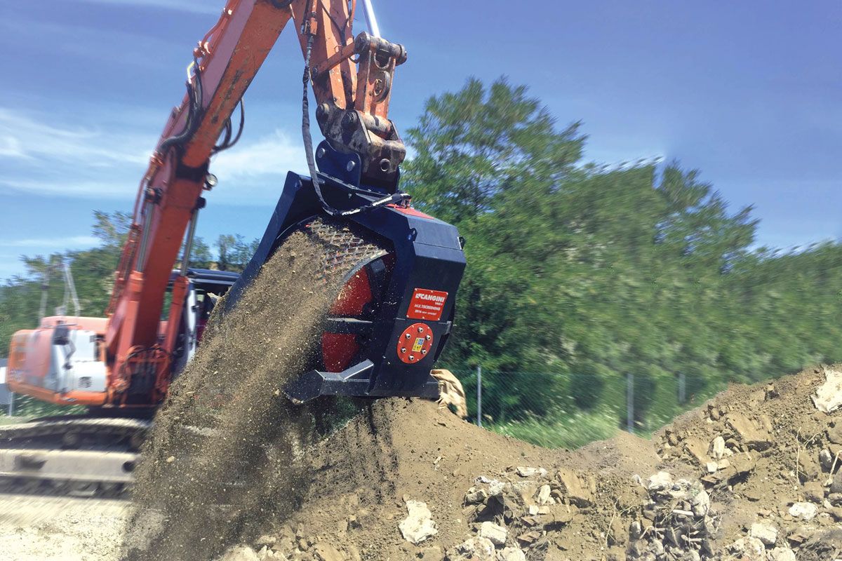 Godet cribleur multiscreening - Canginibenne - Taille du matériau réglable de 25 à 60 mm sans changement mécanique_2