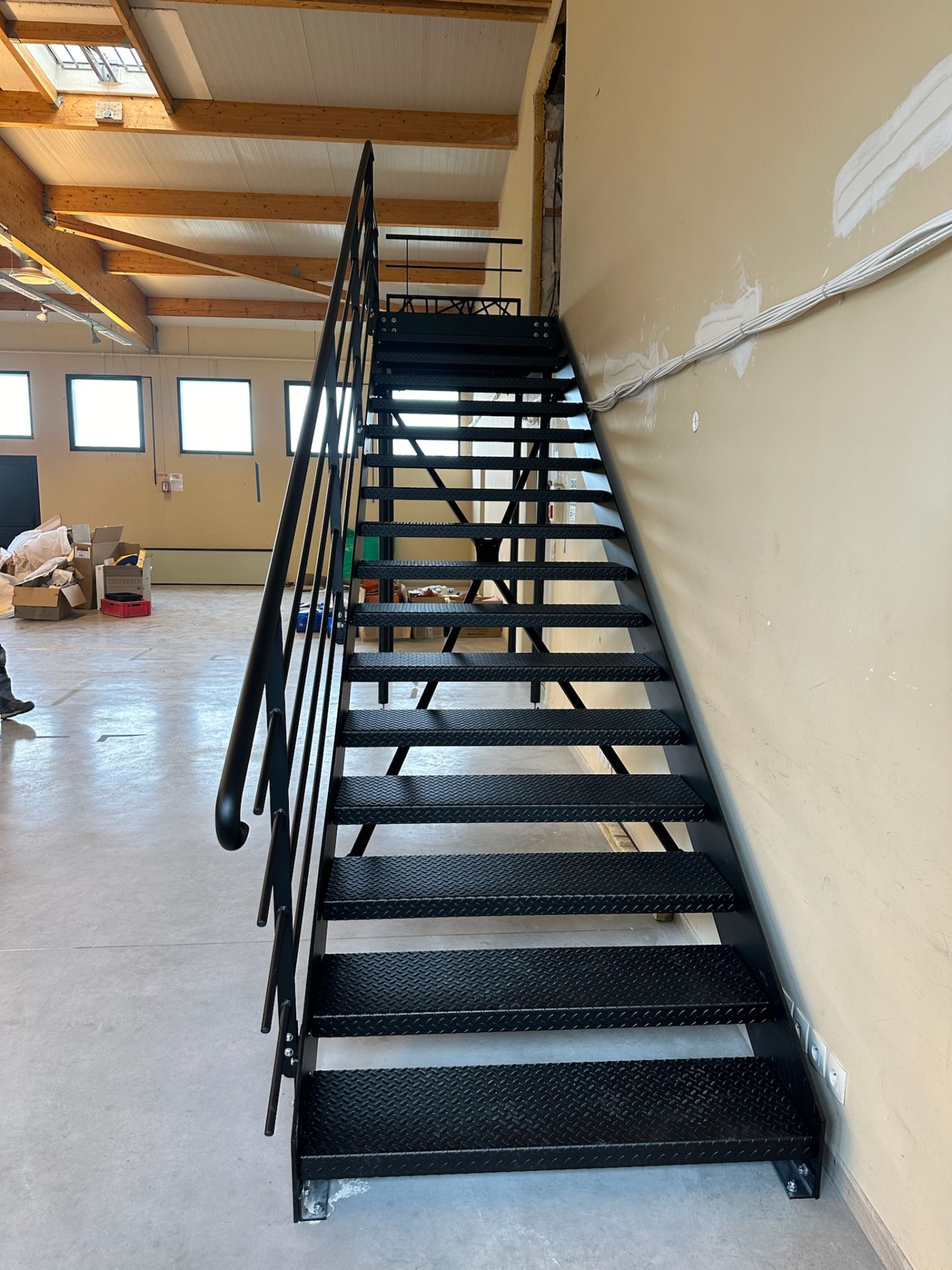 Escalier métallique de secours sur mesure - Fabrication et pose_2