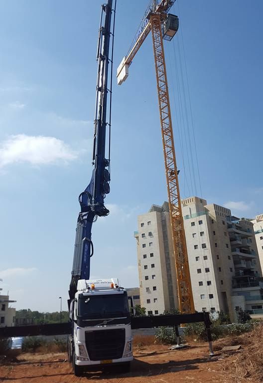 Grue auxiliaire BIG 2655 - Effer - pression 370 bar - distances incroyables et capacité de levage exceptionnelle_2