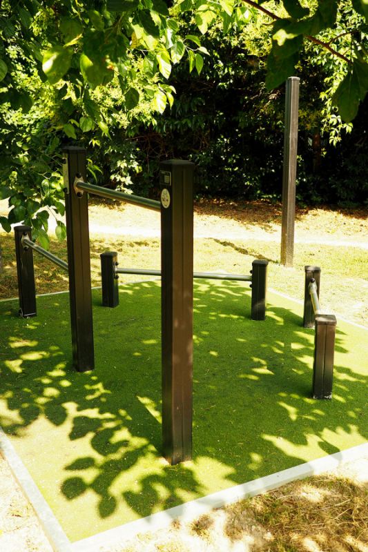 Barres d'appui senior - parcours de santé métal - Proludic - 2,30 m de largeur - JPS18-S-M_2