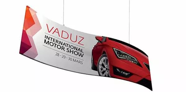 Enseigne suspendue - New Display : visibilité accrue pour salons et congrès, structures légères et portables_2