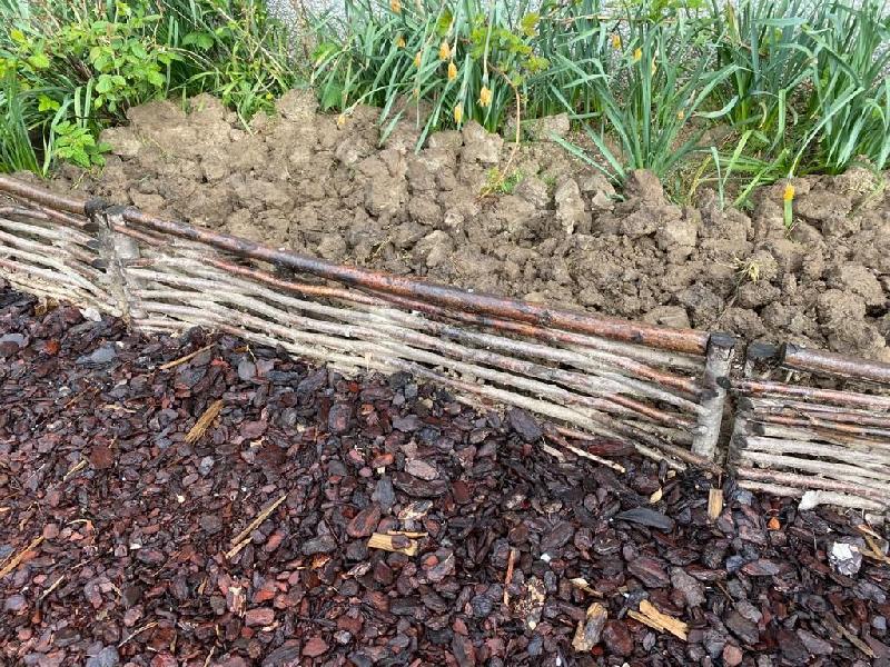 5 bordures en noisetier - naturelles et sans traitement - 30x115 cm_2