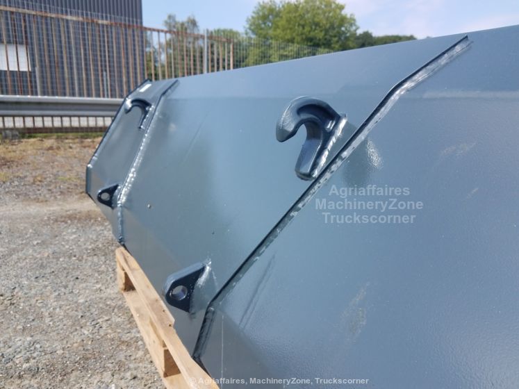 Godet universel pour chargeur frontal - Sonarol LU SNR 2200_2